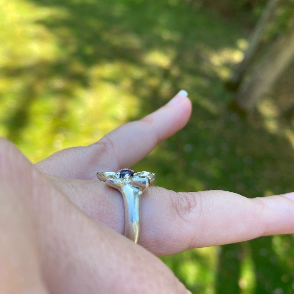 Tiffany & Co. 925 Silver Purple Lolite Flower Ring- size 5.5 excellent condition - Picture 6 of 8